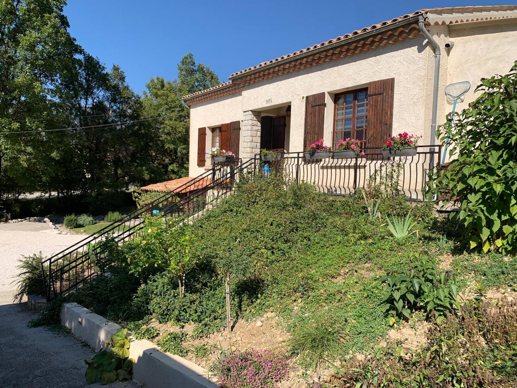 Maison Castellane Chambre D'Hotes B&B Exterior foto